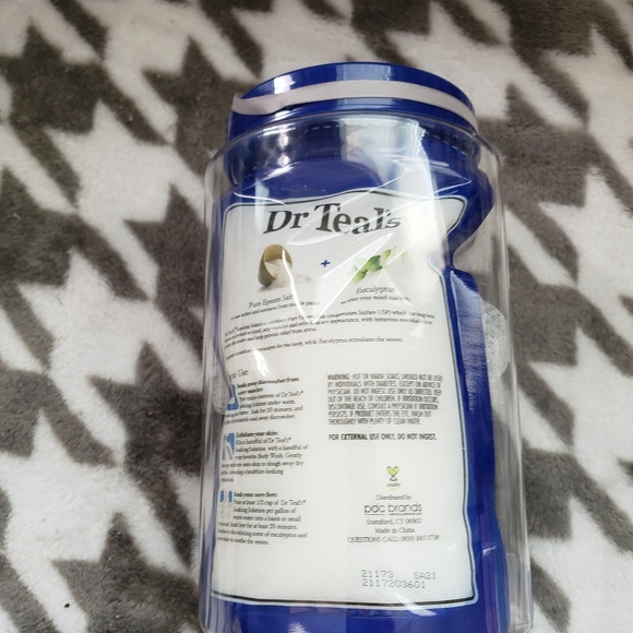 Dr Teal's 6-Piece Relax Bath Gift Set - Picture 3 of 3